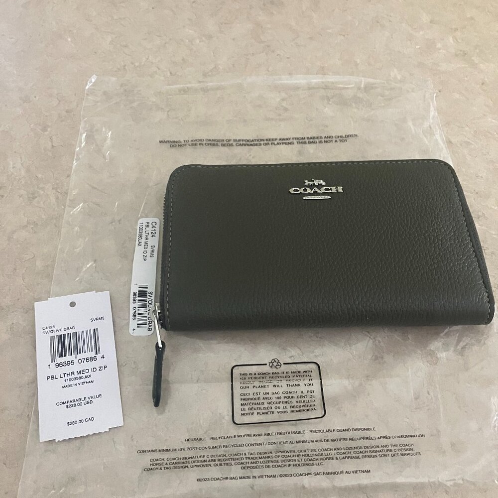 Coach Olive Drab Green Pebbled Leather Medium ID Zip Wallet